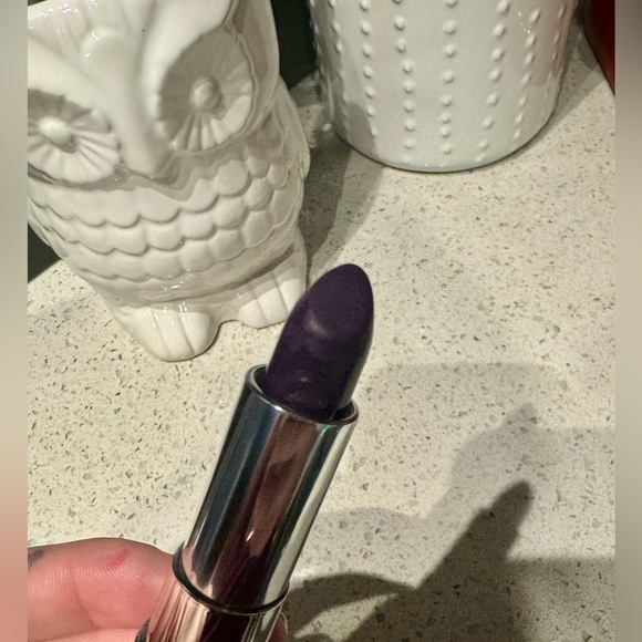 Lot of 3 Essence Vibrant Shock Matt Lipsticks - Picture 5 of 12